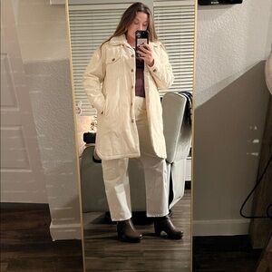 Lucky🌟Cream Jacket w/ teddy collar